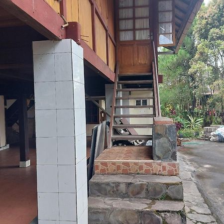Mountain View Homestay Tomohon Bagian luar foto