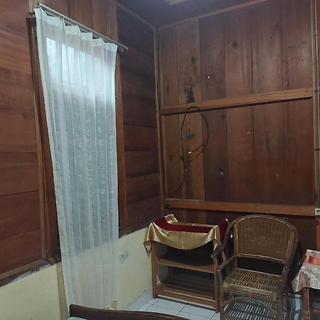 Mountain View Homestay Tomohon Bagian luar foto