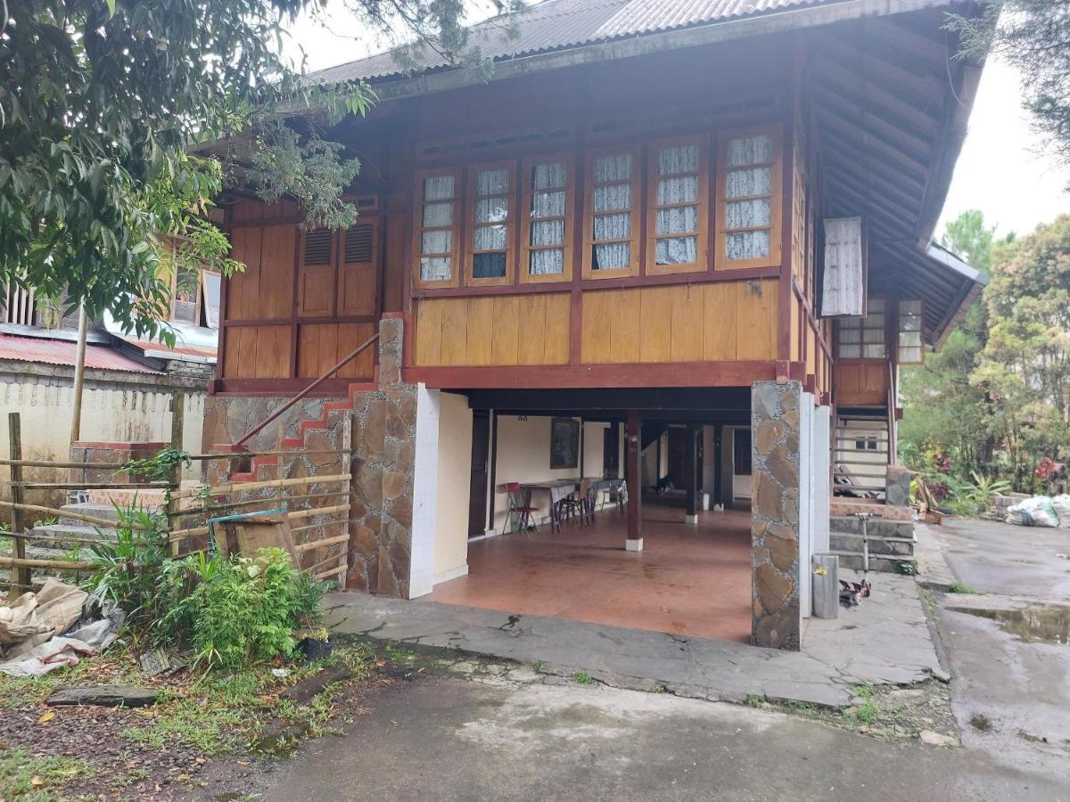 Mountain View Homestay Tomohon Bagian luar foto